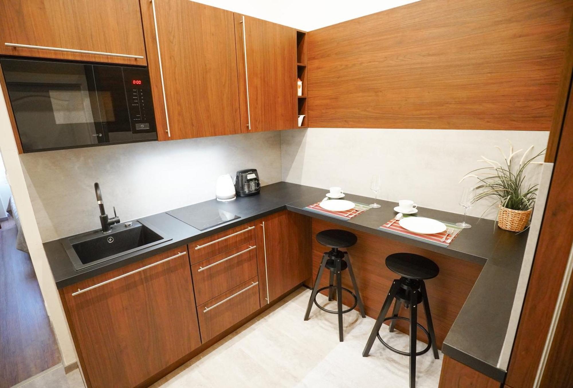 Elegant & Stylish Center Apartments! 프라하 외부 사진