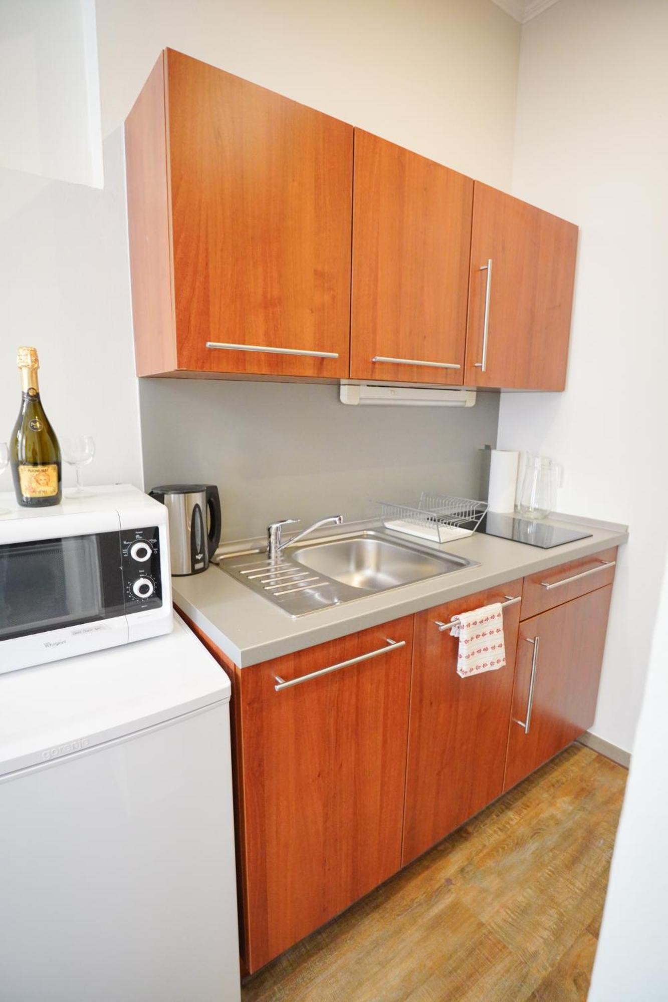Elegant & Stylish Center Apartments! 프라하 외부 사진
