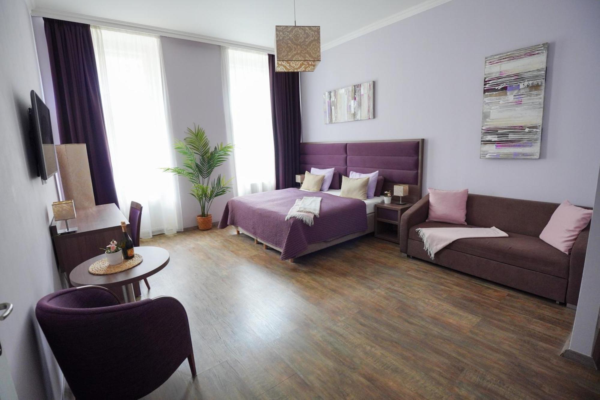Elegant & Stylish Center Apartments! 프라하 외부 사진